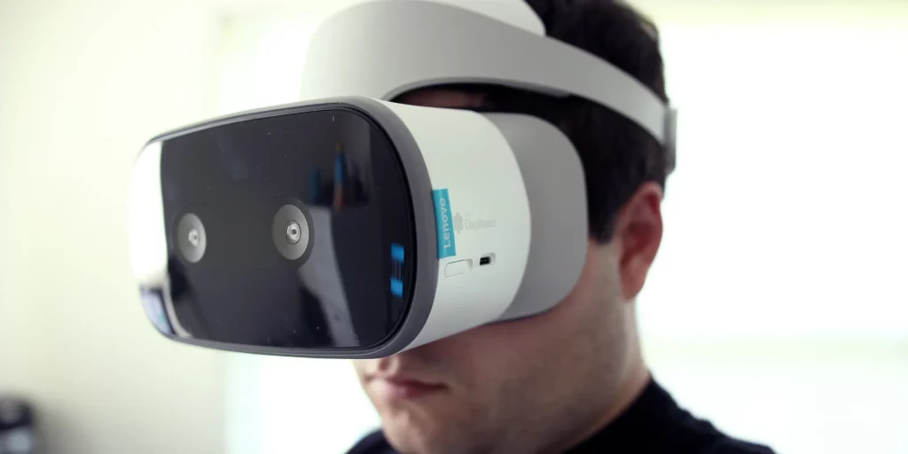 谷歌 AR/VR 负责人就职 18 年后离职 与前 Salesforce CEO一起在AI领域创业