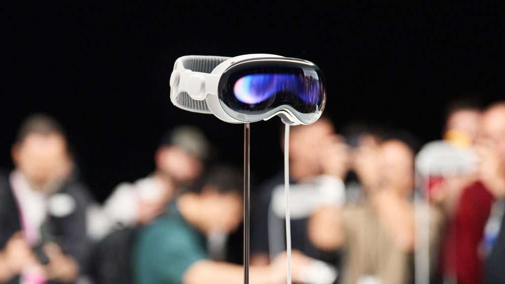 Vision Pro 开发套件申请将于 7 月开放