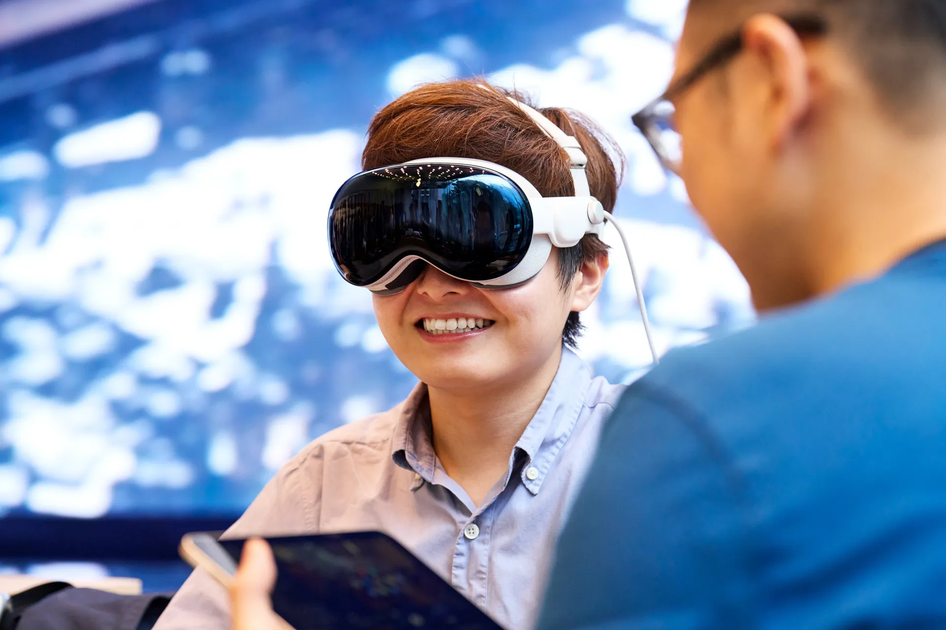 Apple Vision Pro 店内演示现采用更舒适的双环带