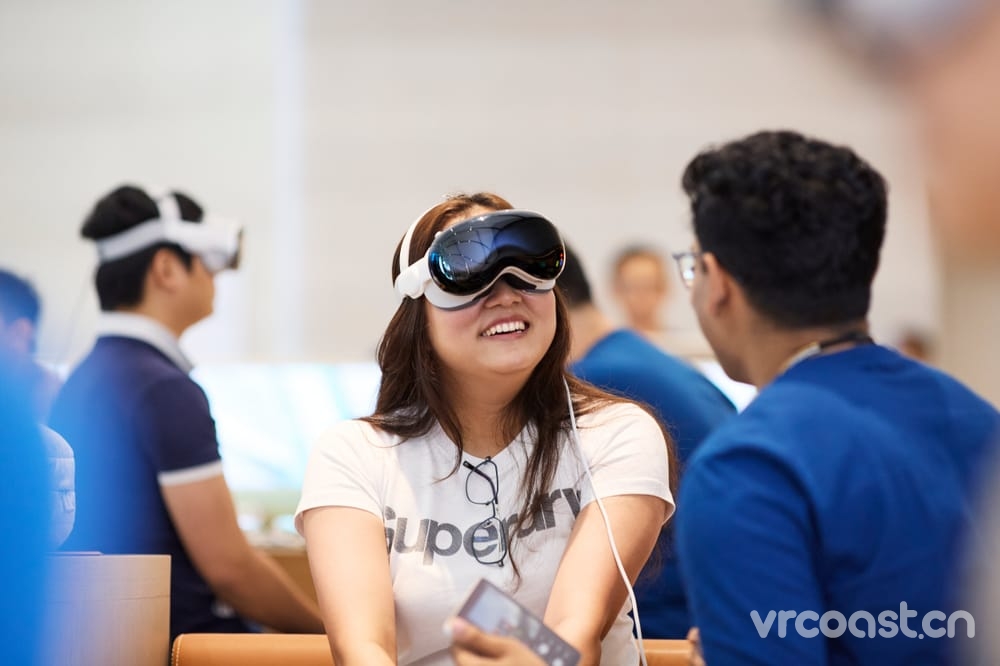 Apple Vision Pro 店内演示现采用更舒适的双环带
