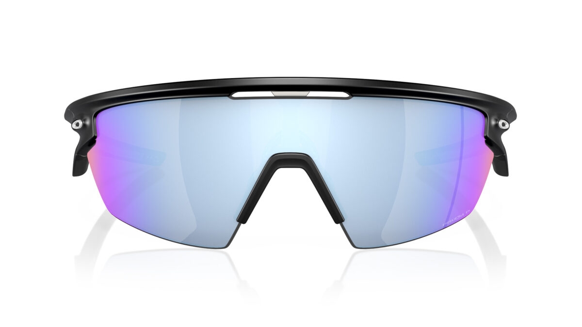 彭博社：Meta 计划于 2025 年推出 Oakley 智能眼镜