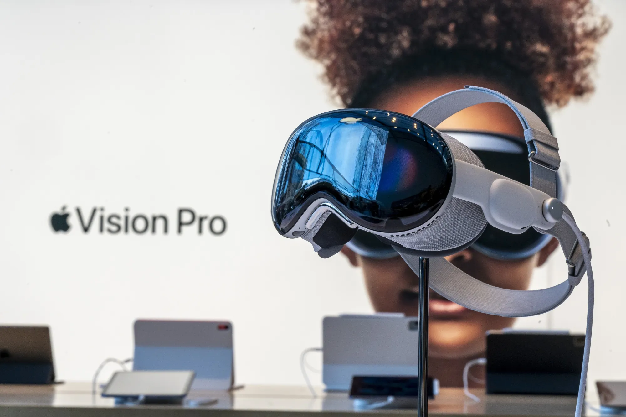 苹果计划升级Vision Pro，新款或于年内推出